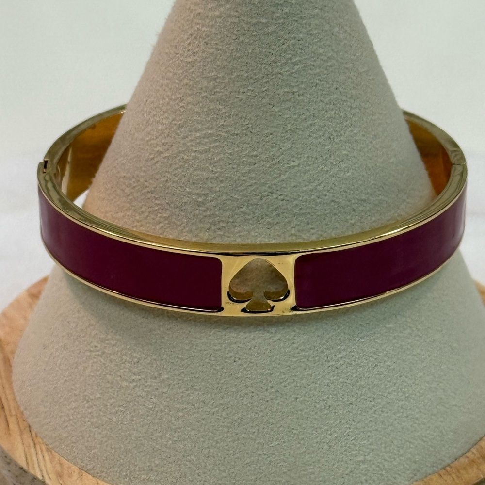 Kate Spade Hole Punch Hinged Bracelet in Cherrywood & Gold